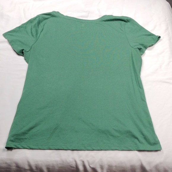 Keep Your Kiss Women's V- Neck T Shirt Size Large - Picture 6 of 10